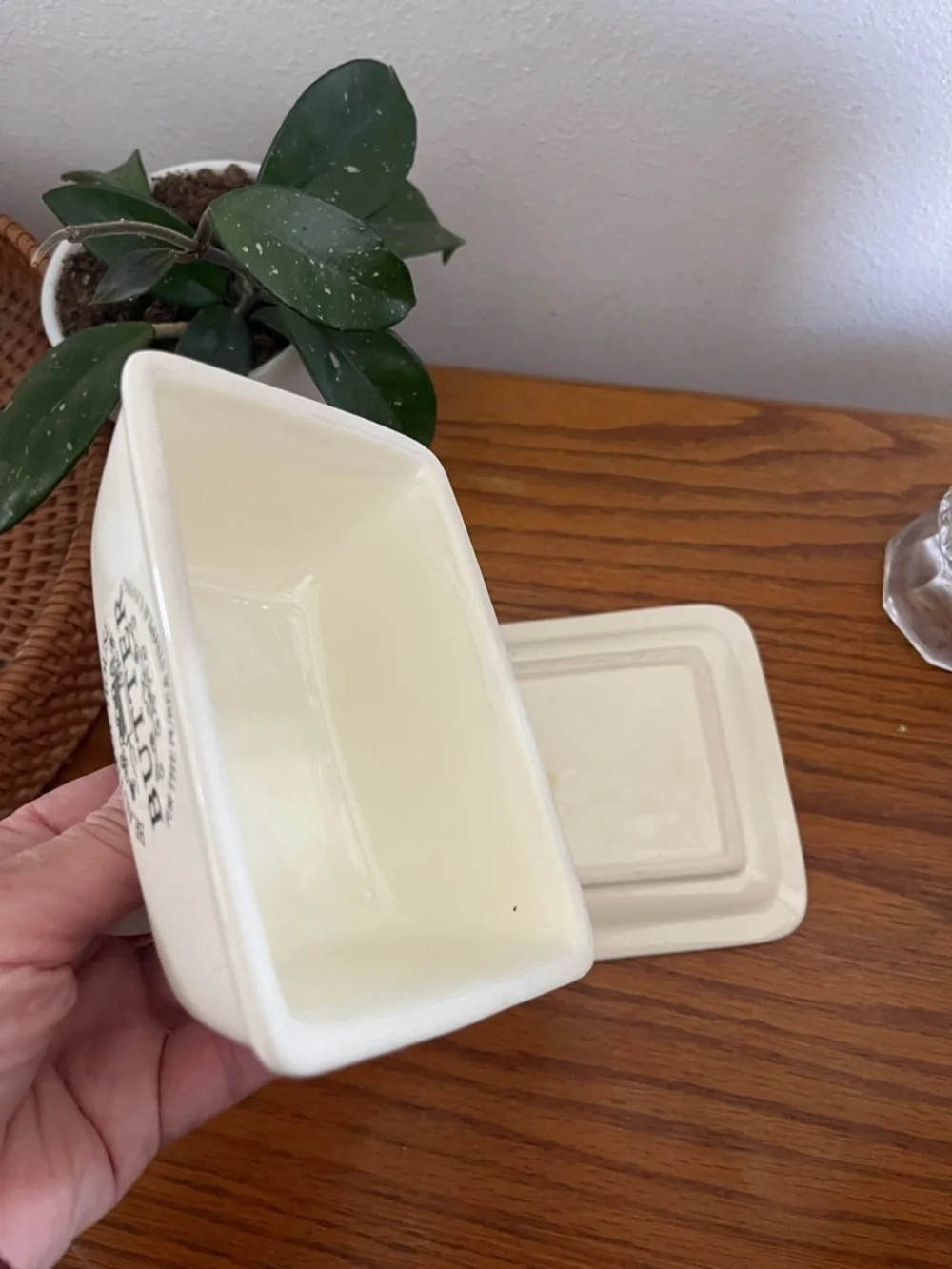 Beautiful House Ceramic Butter Dish - Cream